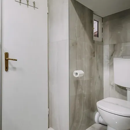 Art Deco Cathedral By Duhomes *