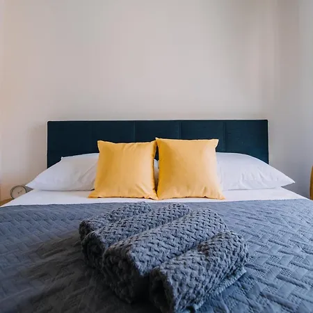 アパート Art Deco Cathedral By Duhomes