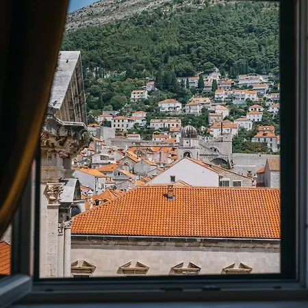 Art Deco Cathedral By Duhomes *